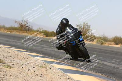 media/Mar-28-2022-Superbike Trackdays (Mon) [[b8603d0f67]]/Open Track Time/Turn 3 Inside/